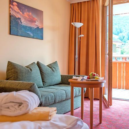 Vivea Gesundheitshotel Bad Goisern Бад Гоисерн Экстерьер фото