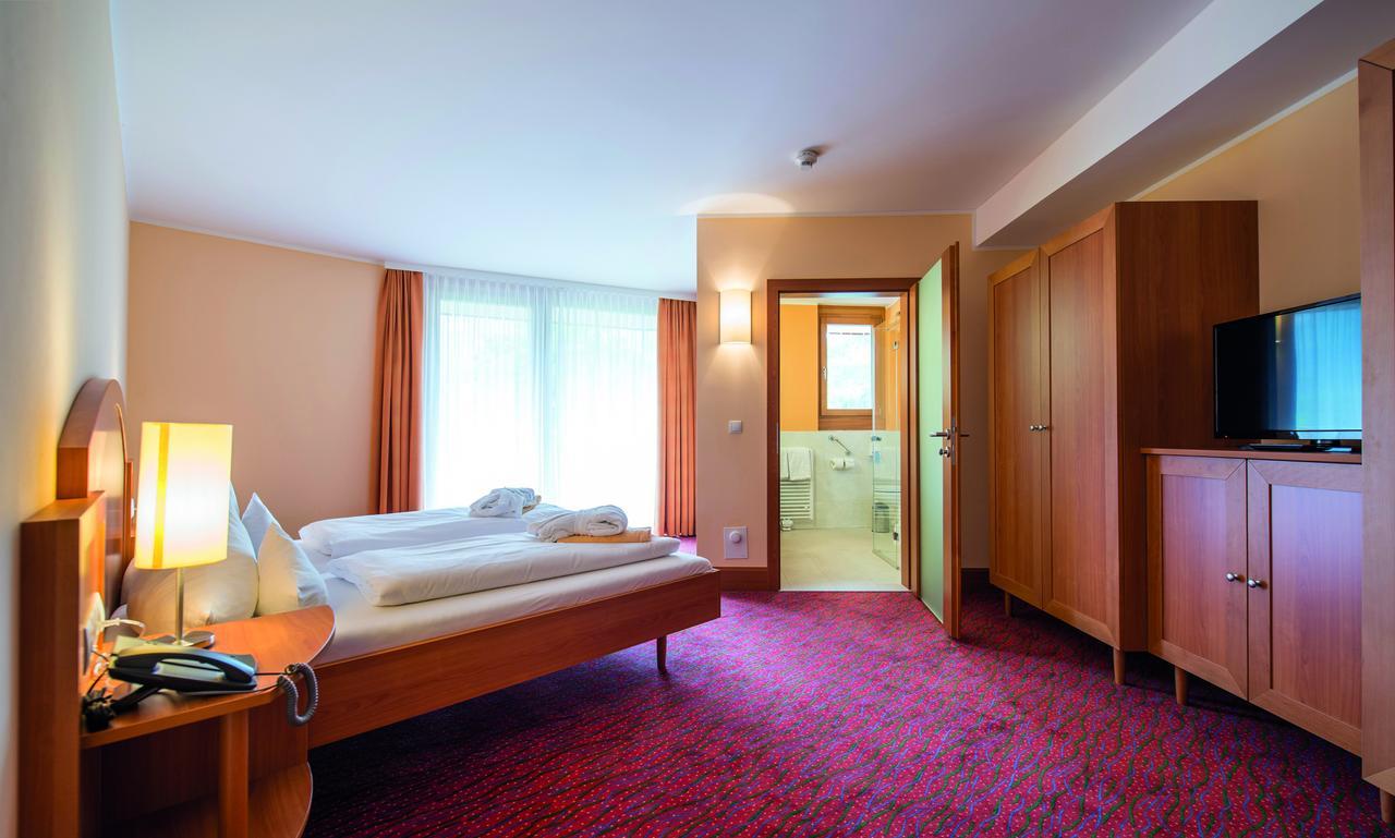 Vivea Gesundheitshotel Bad Goisern Бад Гоисерн Экстерьер фото